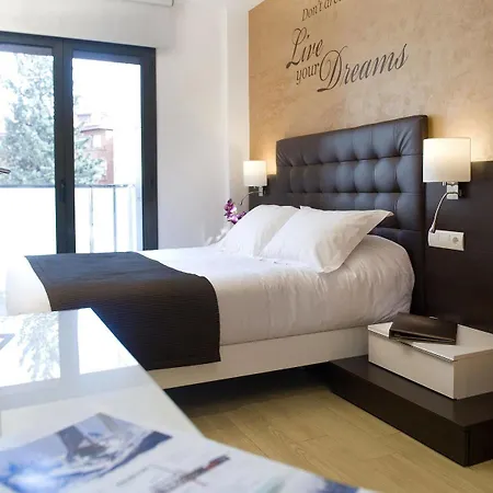 Aparthotel To 4*